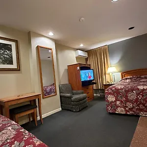 Hostal Nox, Toronto