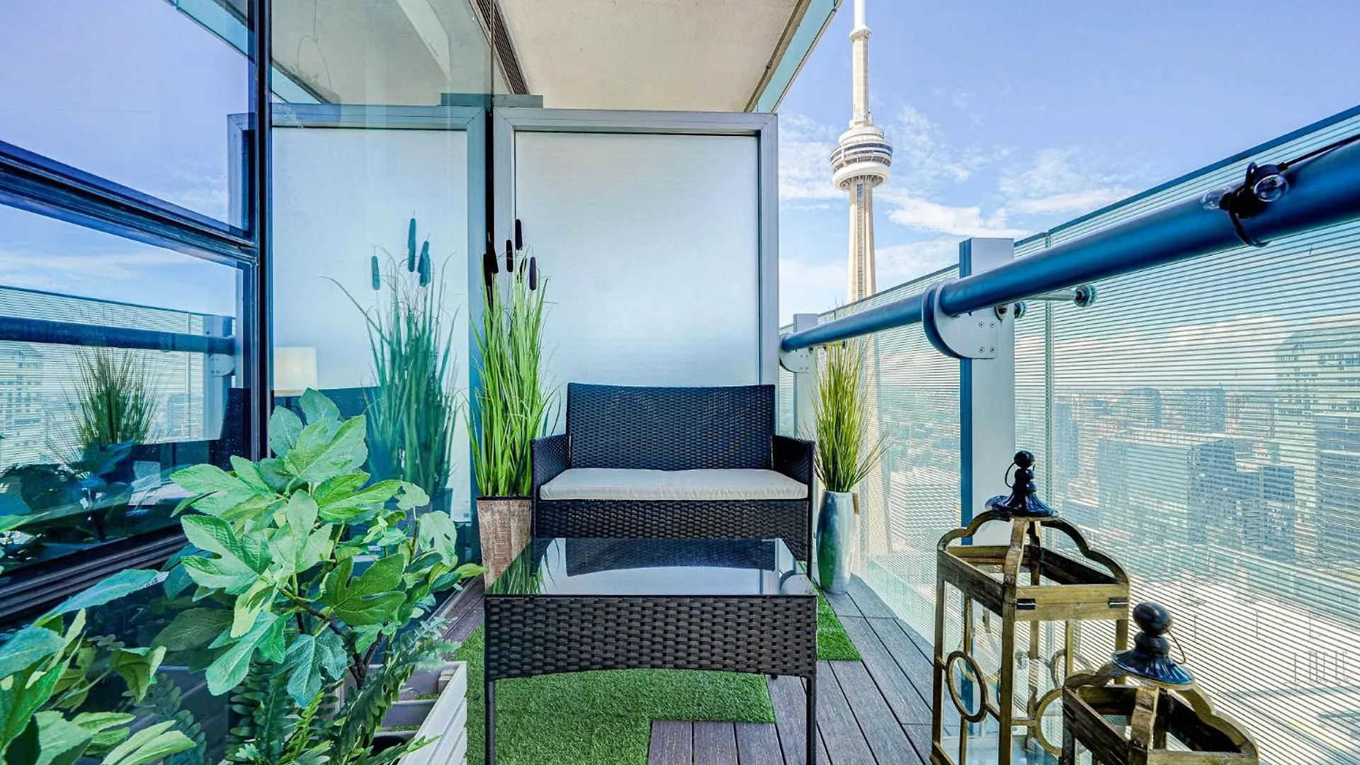 Apartment Skytree - Modern Rusty Condo Close To Union Station In Heart Of Downtown Toronto