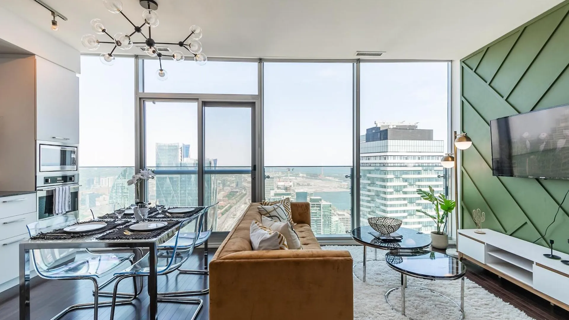 Apartment Skytree - Modern Rusty Condo Close To Union Station In Heart Of Downtown Toronto