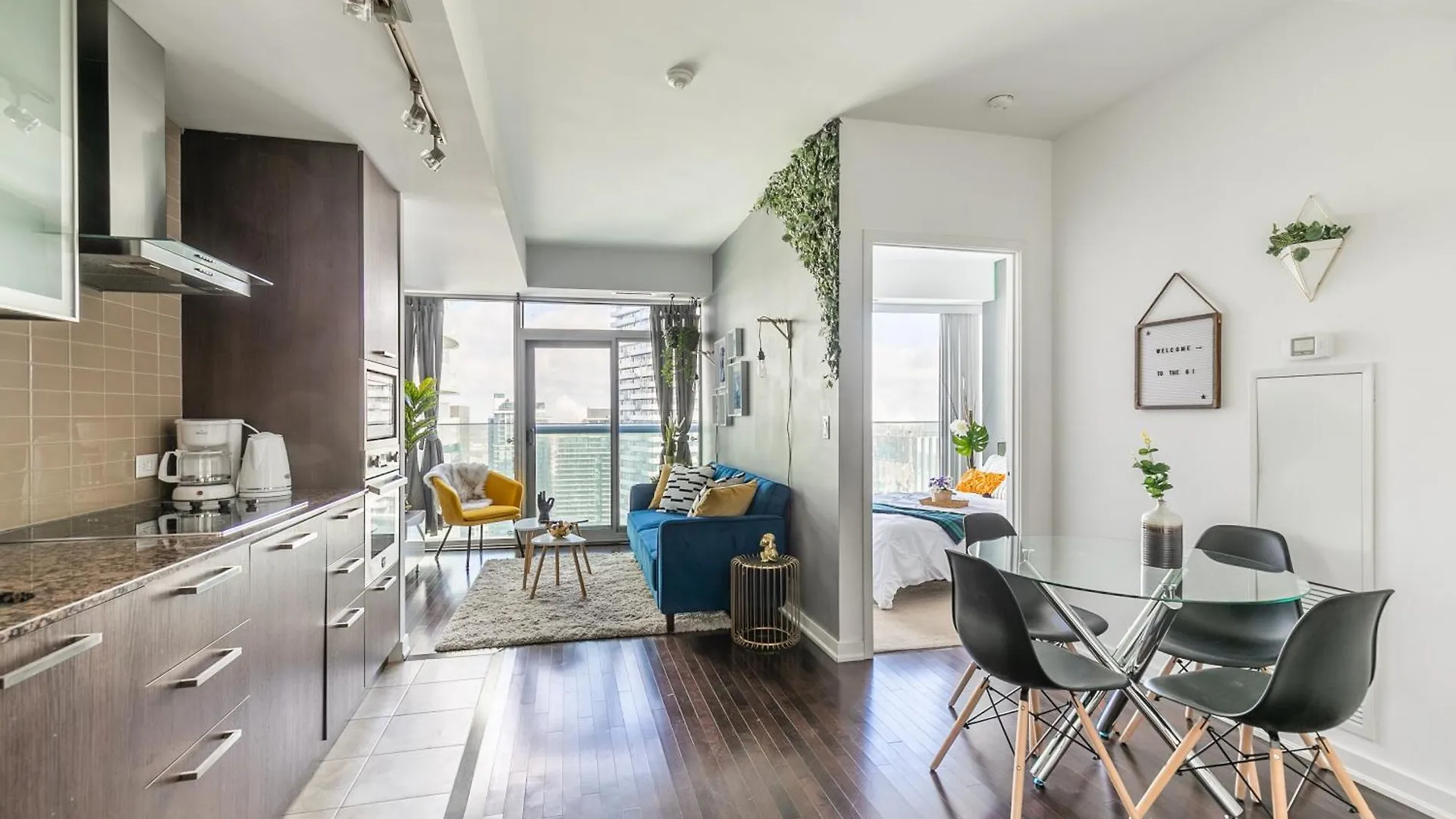 Skytree - Modern Rusty Condo Close To Union Station In Heart Of Downtown Toronto Apartment