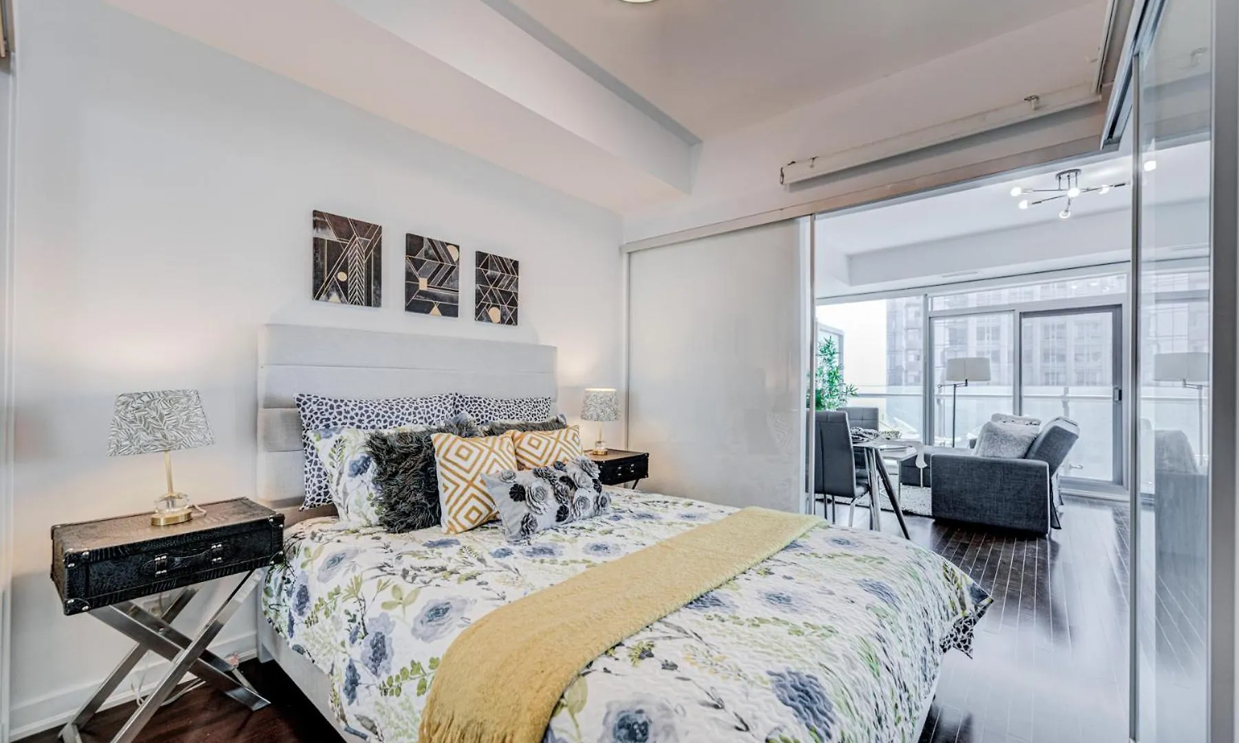 Skytree - Modern Rusty Condo Close To Union Station In Heart Of Downtown Торонто 0*,  Канада
