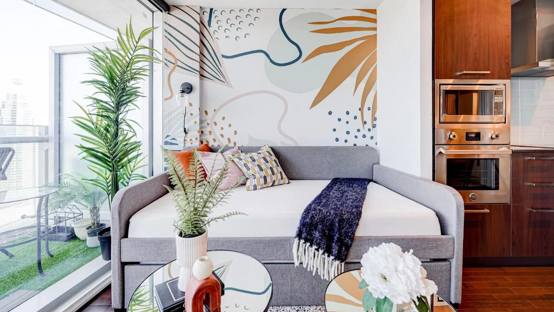 Skytree - Modern Rusty Condo Close To Union Station In Heart Of Downtown Торонто Канада